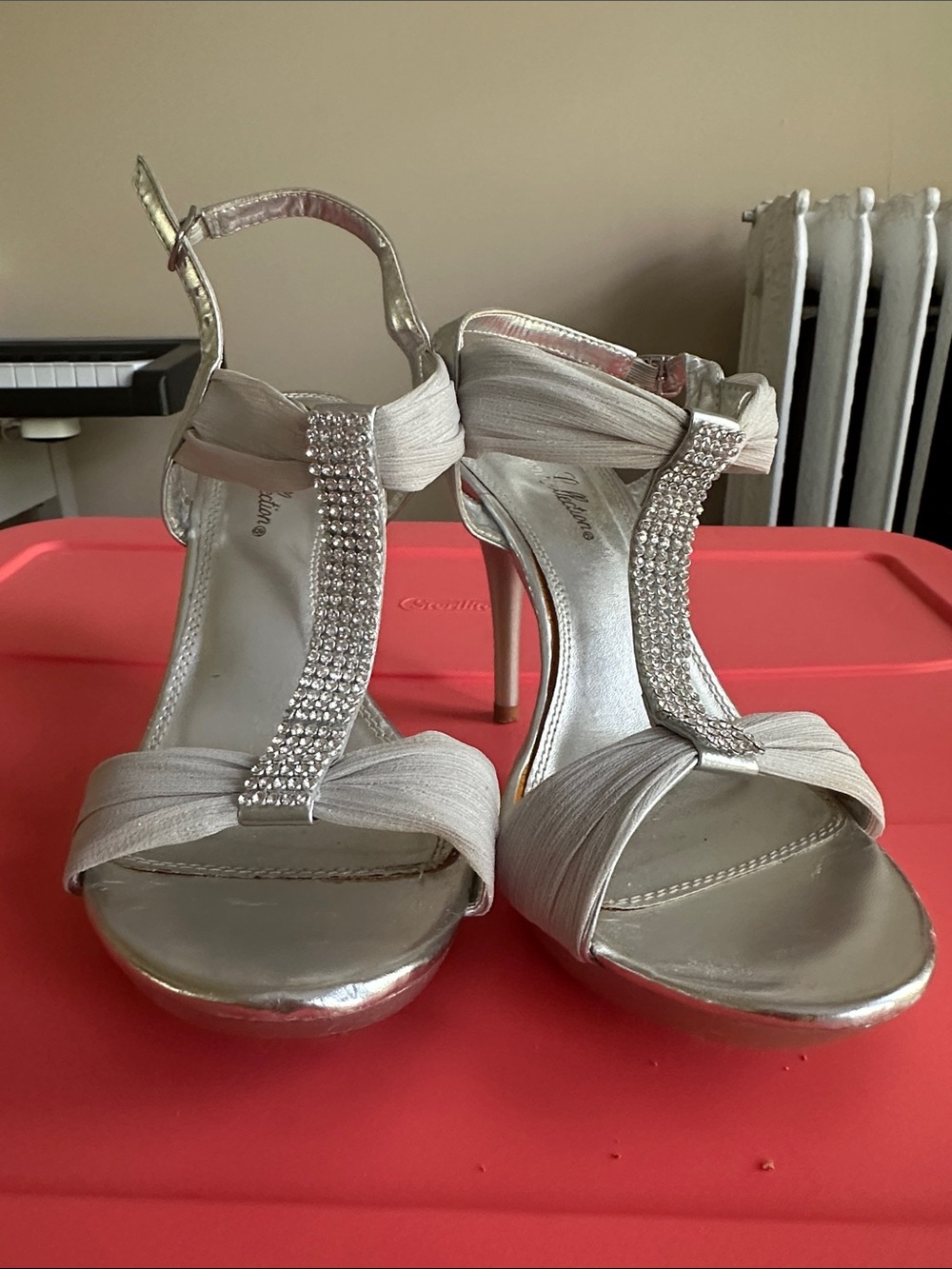 De Blossom Collection Silver Rhinestone T-Strap High Heel Sandals